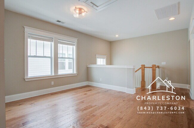 Building Photo - 1636 Juliana St