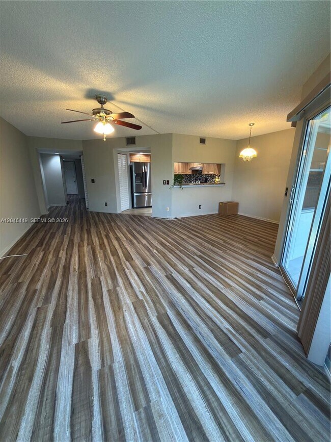 Building Photo - 1300 SW 125th Ave