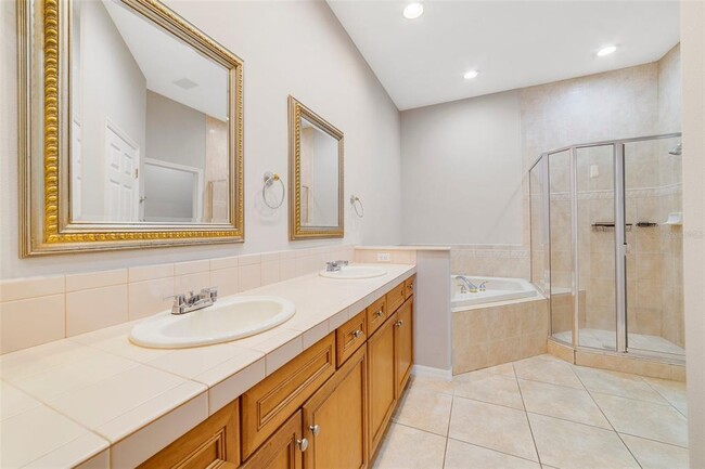 Building Photo - 8414 Frescada Ct