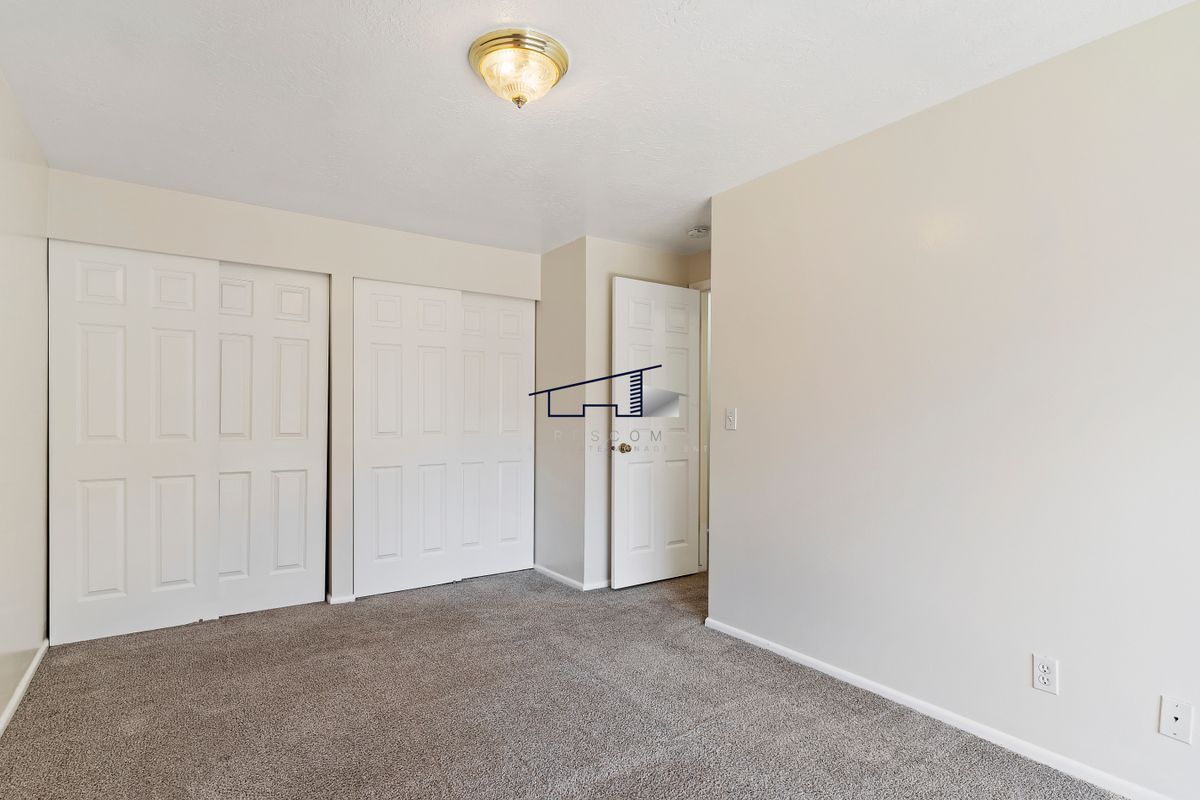 Building Photo - 4850 S 350 E