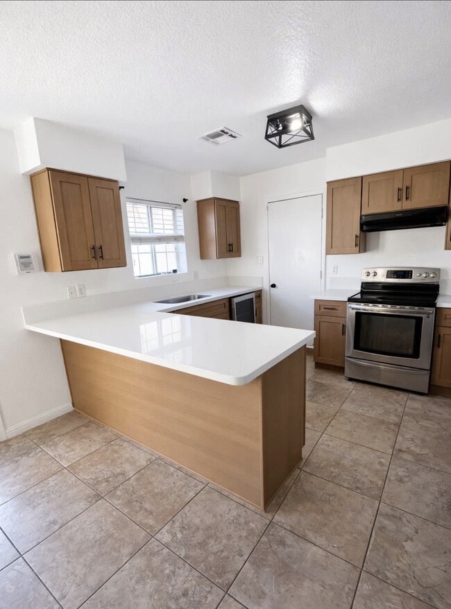 Building Photo - 4110 W 21st Ln