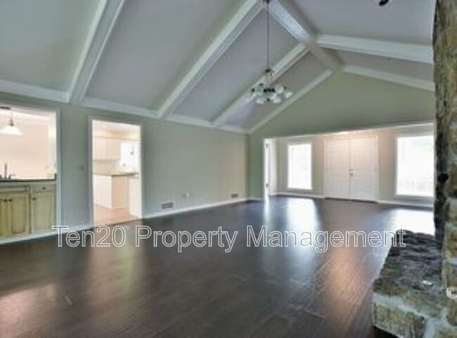 Building Photo - 4720 Shenandoah Ct