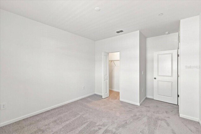 Building Photo - 2240 Red Sun St