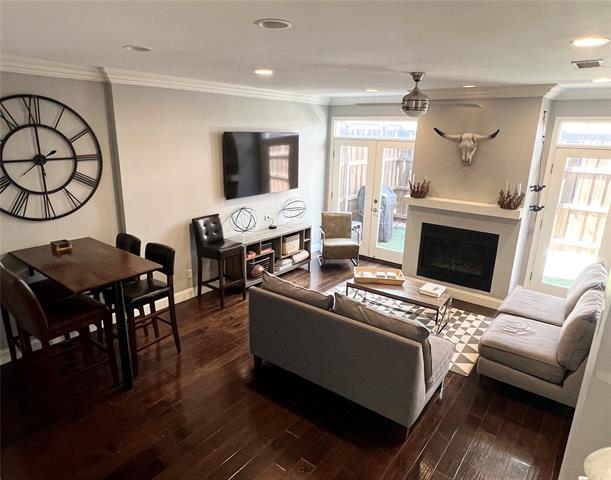 Building Photo - 3918 Holland Ave