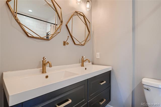 Building Photo - 2305 Hudson St