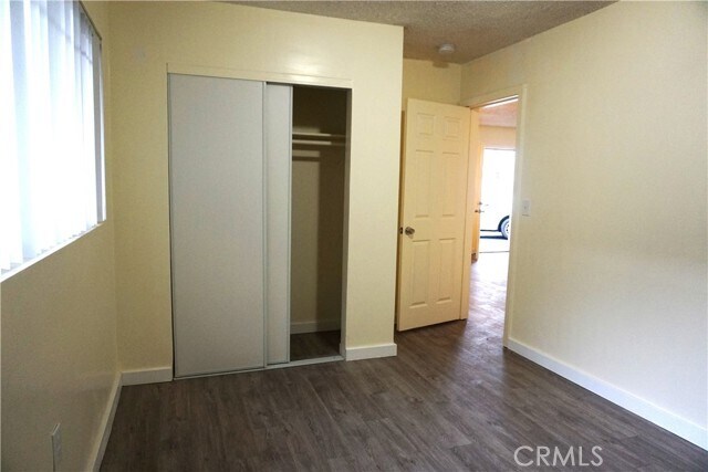 Building Photo - 10553 Poplar St