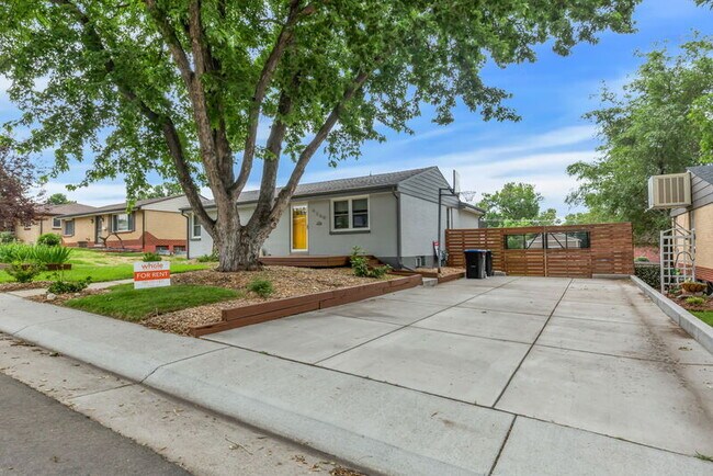 Building Photo - 6260 W 61st Ave
