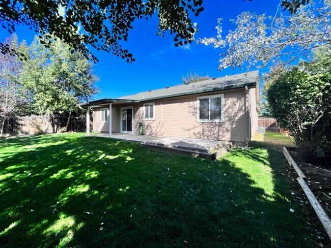 Building Photo - Amazing Home in Mahogany Park