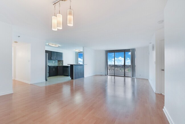 Building Photo - 3530 Mystic Pointe Dr