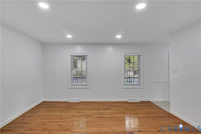 Building Photo - 2222 Early Settlers Rd