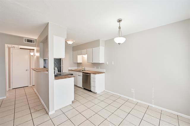 Building Photo - 7450 Ruby Pl