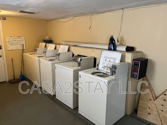 Building Photo - 1394 S Wilson Rd