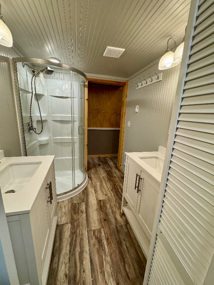 Building Photo - 760 Twin Bridges Rd