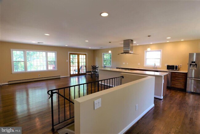 Building Photo - 2603 Beacon Hill Rd