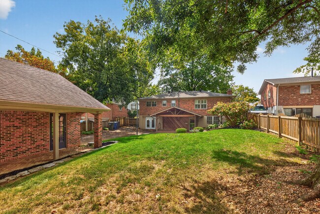 Building Photo - 433 Potomac Dr