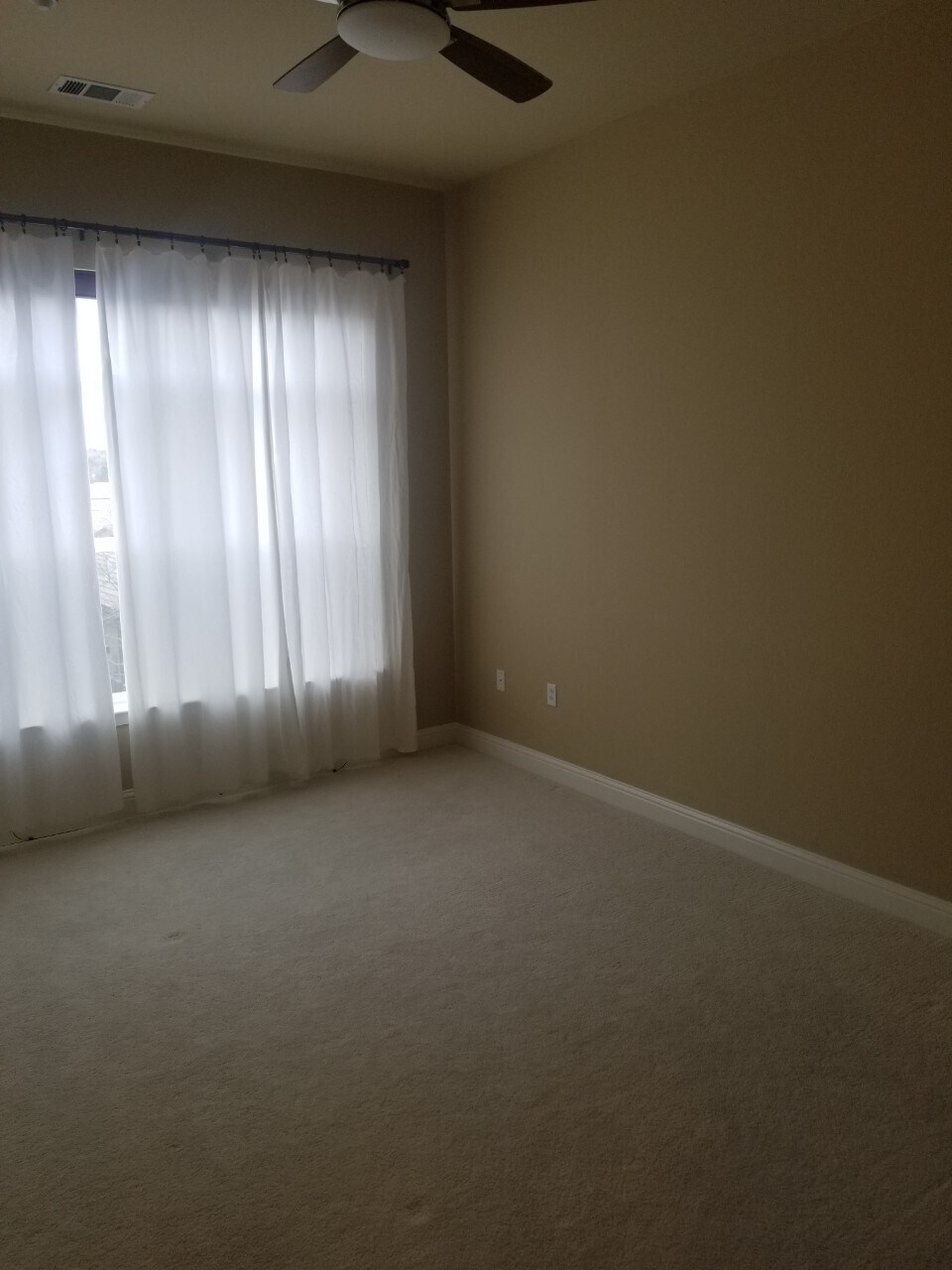 Bedroom - 5401 S Park Terrace Ave