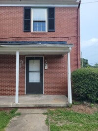 Building Photo - 405-A E Beech St