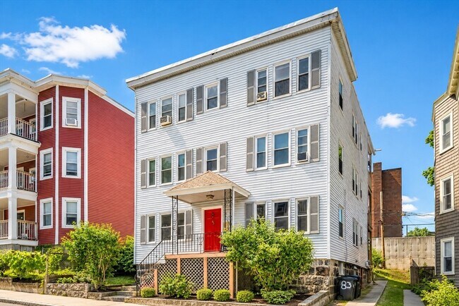 Building Photo - 83 Parkton Rd