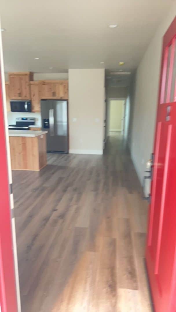 Building Photo - 101 E Lindo Ave