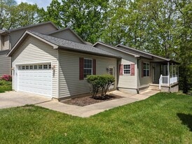 Building Photo - 612 Benjamin Ct