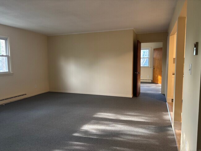 Building Photo - 986 Whalley Ave