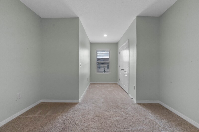 Building Photo - 390 Feltrim Reserve Blvd