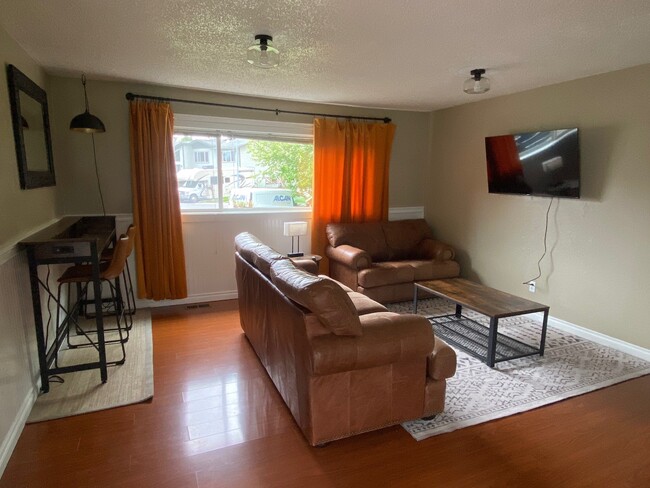 living room - 9001 Shaun Landing Cir