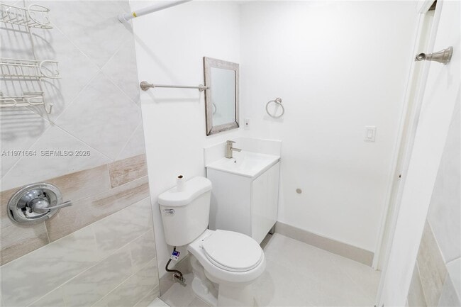 Building Photo - 5803 Buchanan St