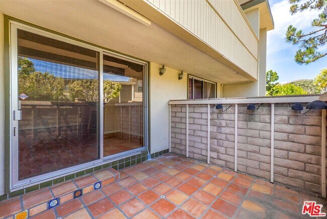 Building Photo - 13214 Fiji Way