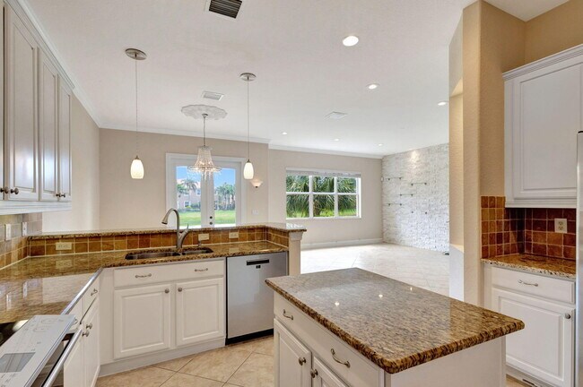 Building Photo - 4770 Cadiz Cir