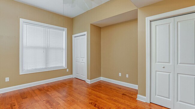 Building Photo - 2 Bedroom 2 Bath Condo in Indigo Hall at Hope Plantation - Johns Island