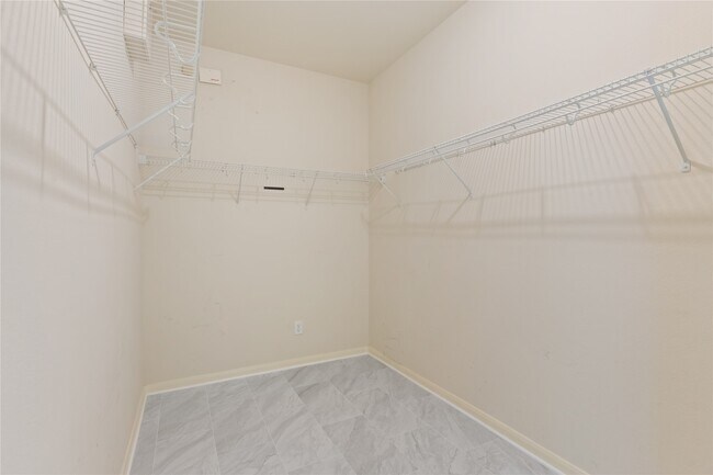 Building Photo - 7710 Sapulpa Ln