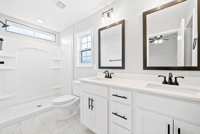 Building Photo - 3 Bedroom Home For Rent Near Liberty Church Road!