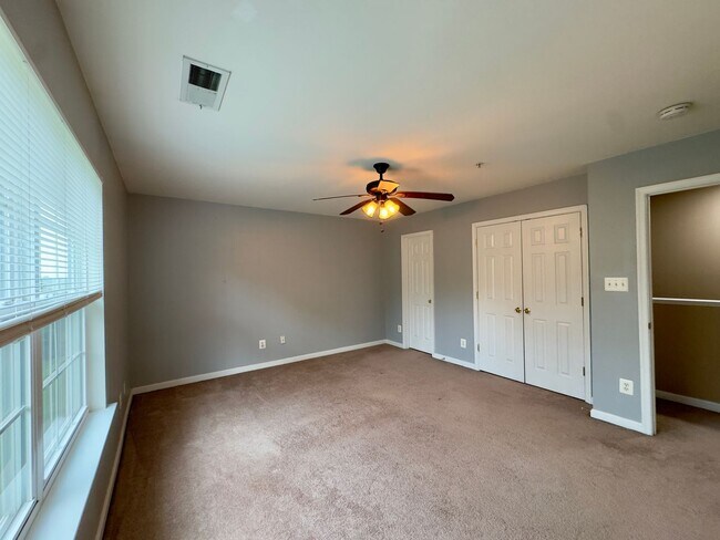 Building Photo - Charming 3BD/2BA/2 Half Bath Townhome with Garage in Havre de Grace, MD!