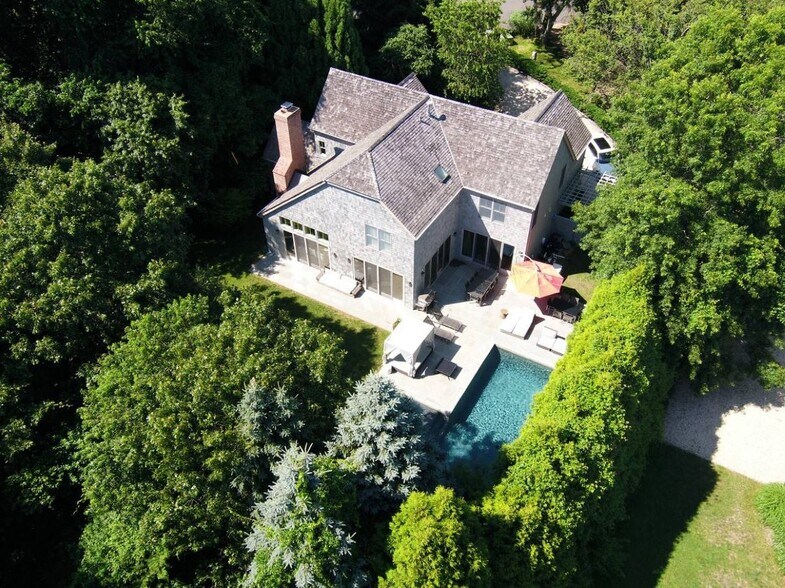 Primary Photo - 115 Sea Farm Ln