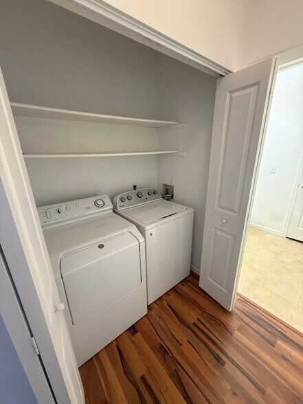 Building Photo - 4094 S Crystal Cir