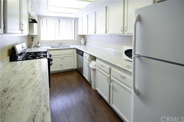 Building Photo - 4172 W 147th St