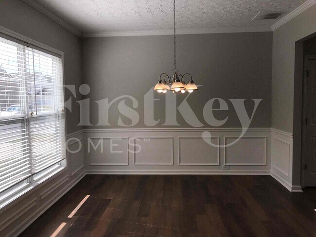 Building Photo - 311 Azalea Loop