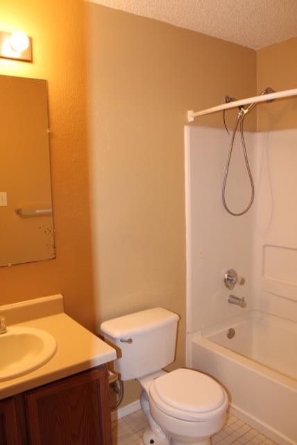 Building Photo - 2520 Glen Field Dr