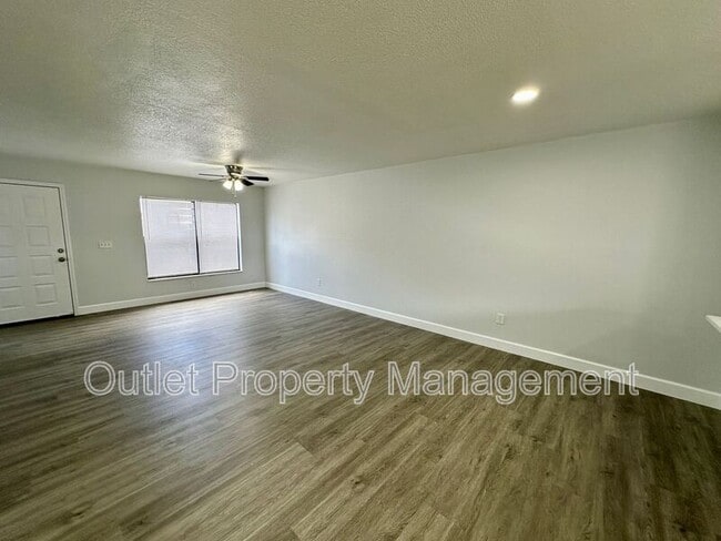 Building Photo - 6291 Arlington Ct