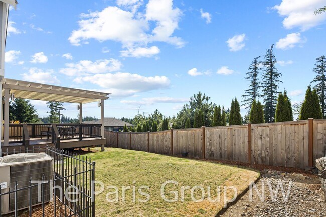 Building Photo - Stunning 3438sf Newcastle Craftsman Near T...
