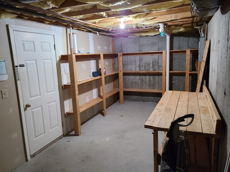 Building Photo - 48 Lochmere Ln