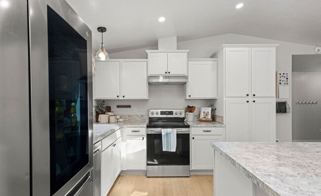 Building Photo - 21737 E Terra Ln SE