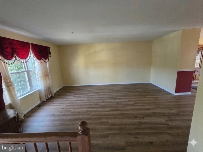 Building Photo - 55 Beaver Pond Cir