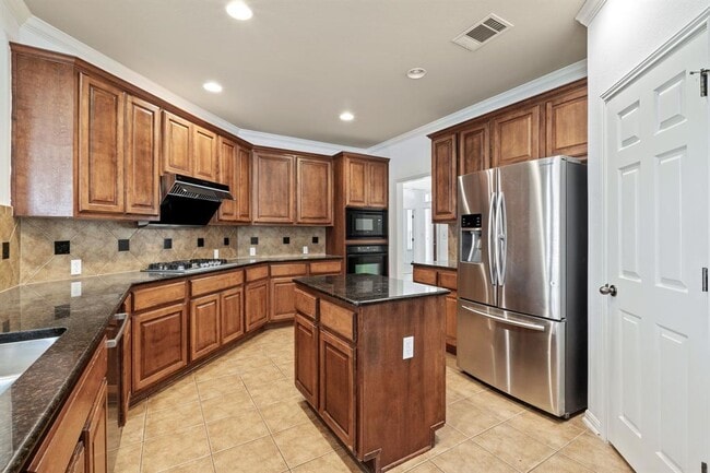 Building Photo - 16304 Fincastle Dr