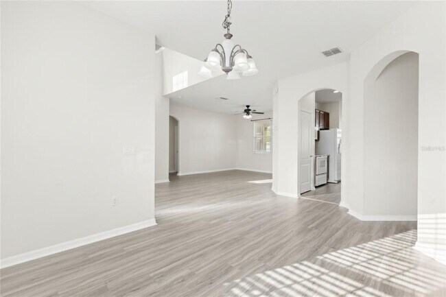 Building Photo - 3817 Blue Dasher Dr