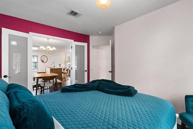 Building Photo - 1407 Sanchez St