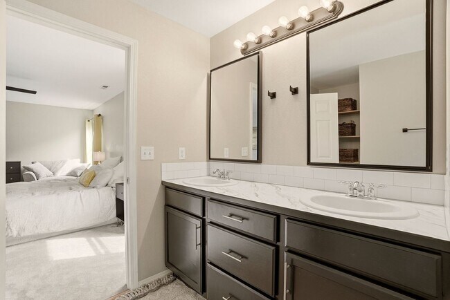 Building Photo - Spacious 3BR/3BA Sonata Springs Home | Minutes to Gonzaga & Downtown Spokane