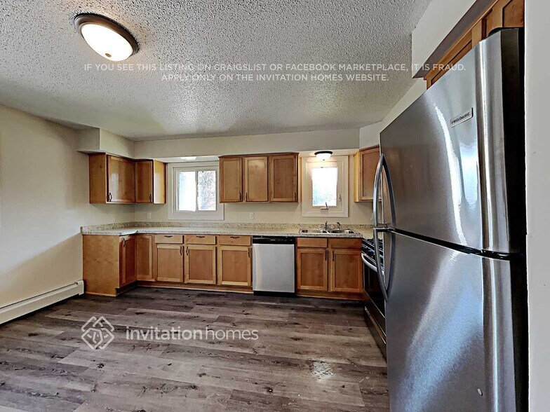 Building Photo - 1146 7th Ave S