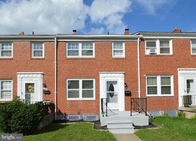 Building Photo - 1223 Newfield Rd